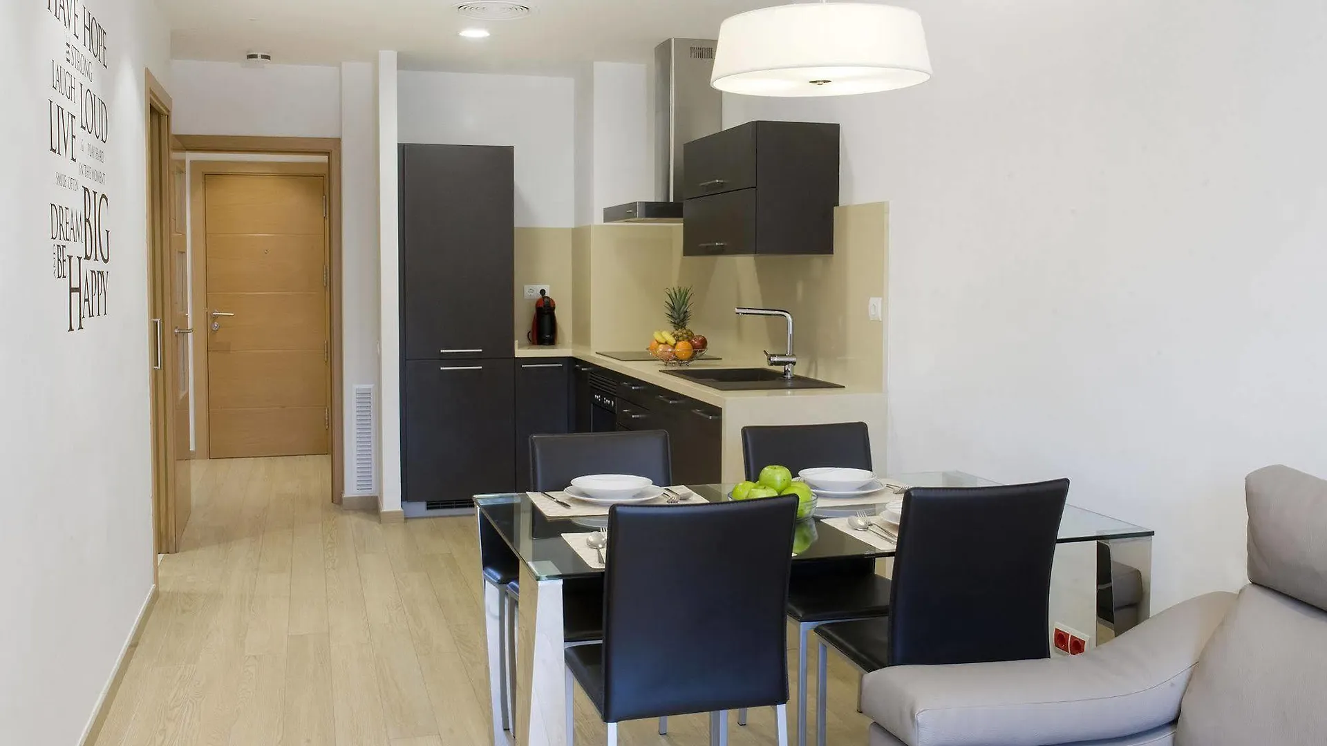 Apart Otel Home To Home Barselona