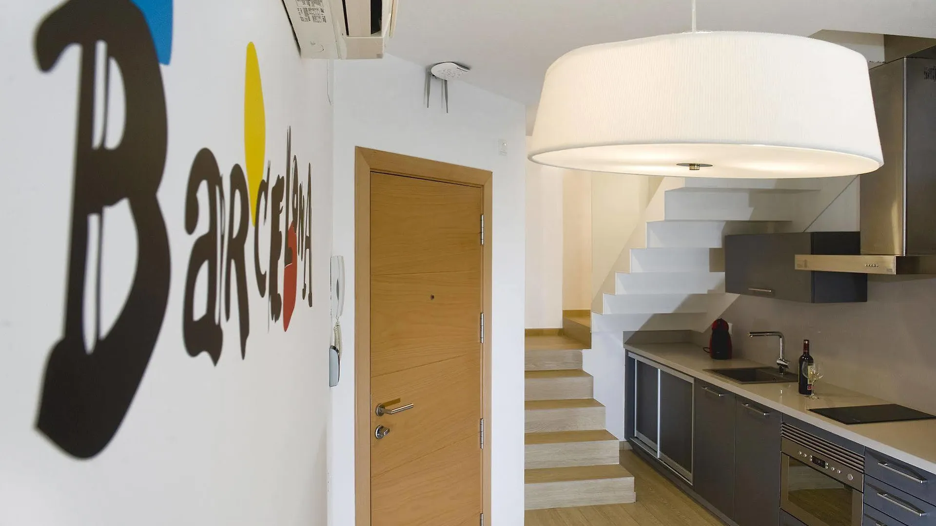 Home To Home Barcelona Aparthotel